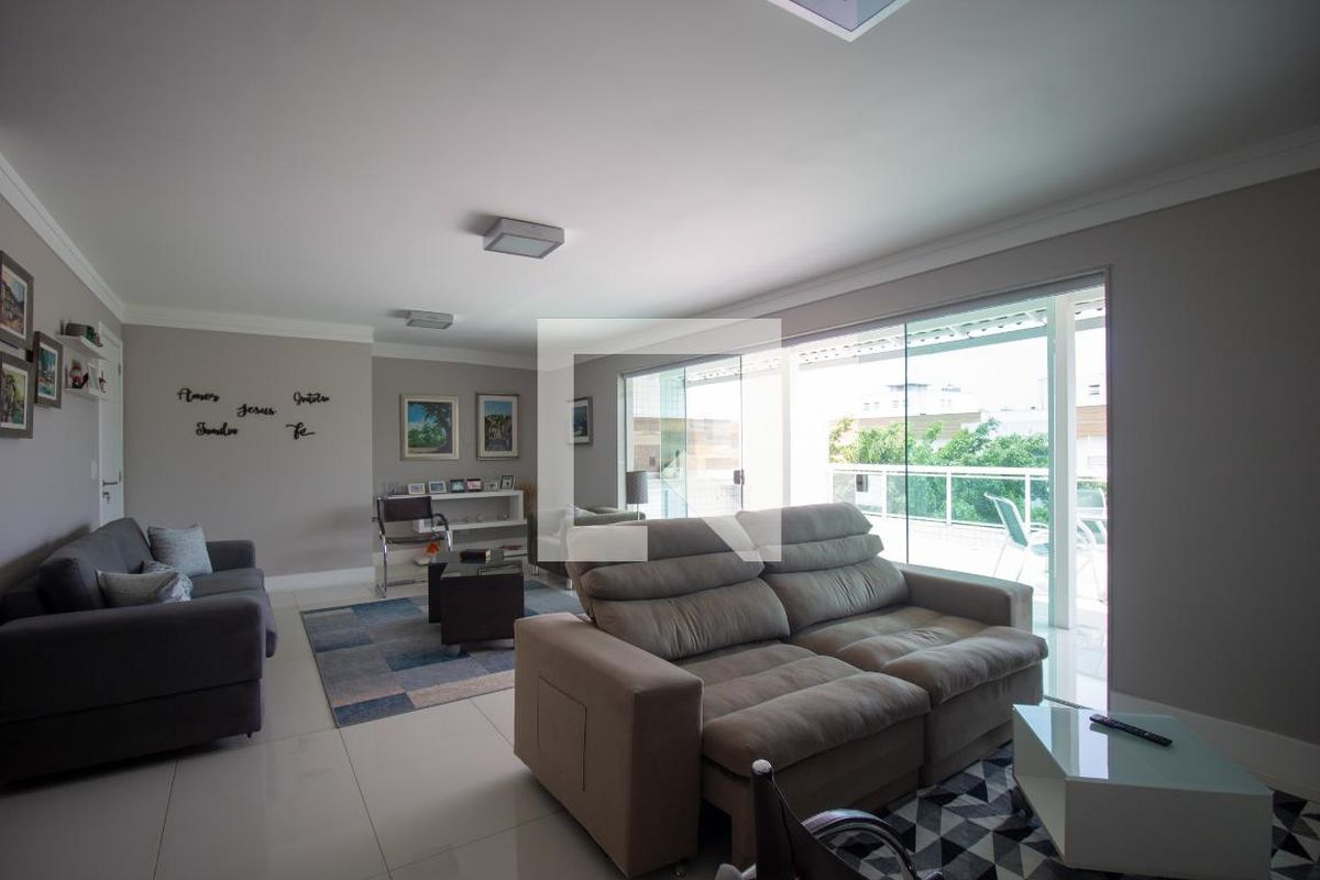 Cobertura, 3 quartos, 243 m² - Foto 5