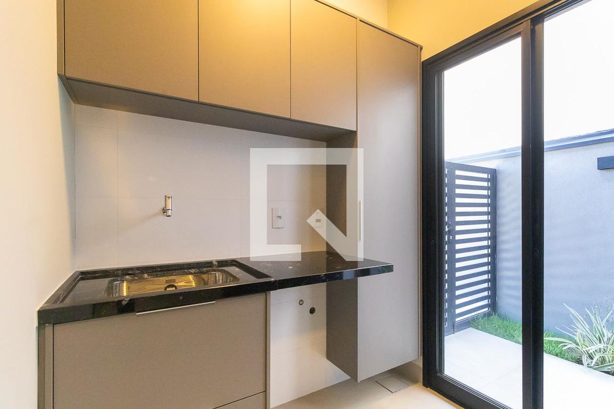 Casa à Venda - Swiss Park, 3 Quartos,  282 m2 em , Campinas - sp | SoloBR
