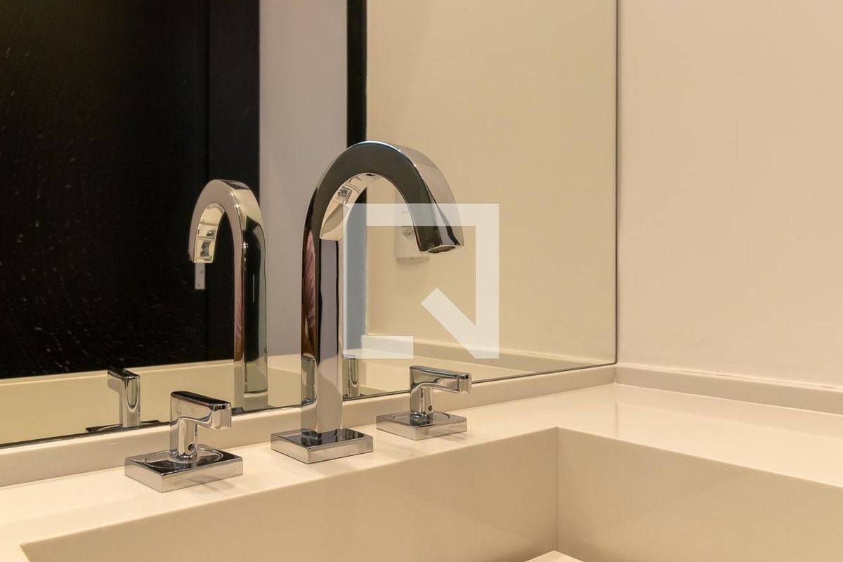 Casa à Venda - Swiss Park, 4 Quartos,  383 m2 em , Campinas - sp | SoloBR