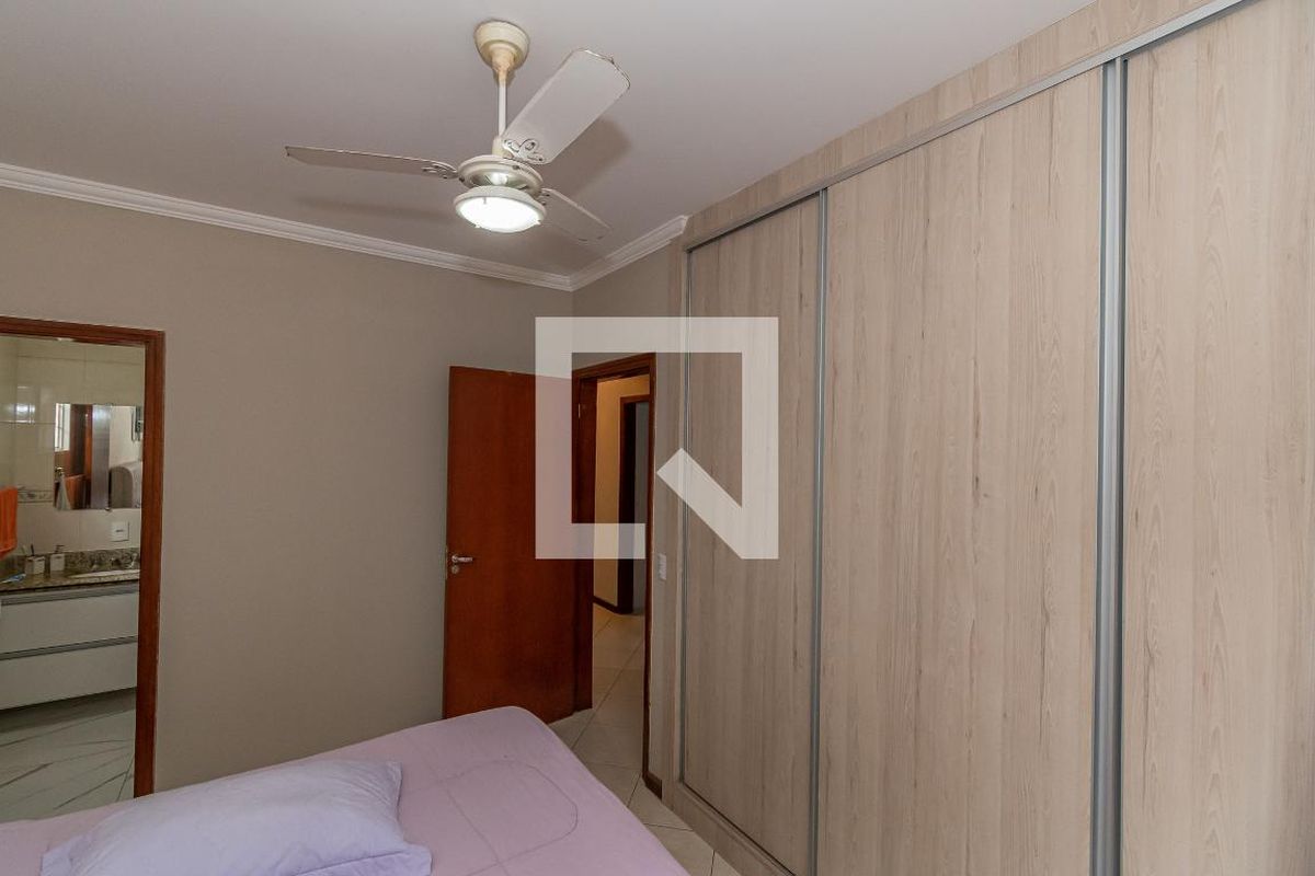 Casa à Venda - Vila Brandina, 4 Quartos,  115 m2 em , Campinas - sp | SoloBR