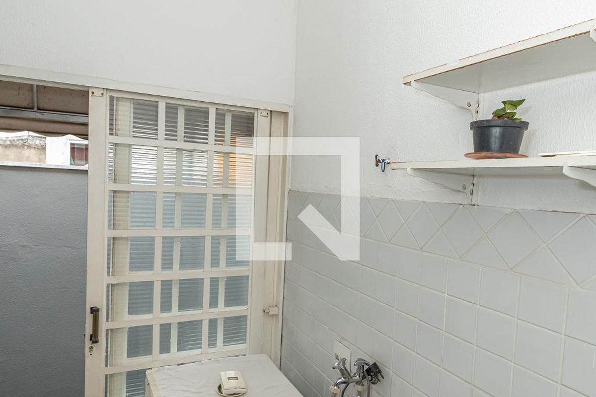 Casa à Venda - Vila Brandina, 4 Quartos,  115 m2 em , Campinas - sp | SoloBR