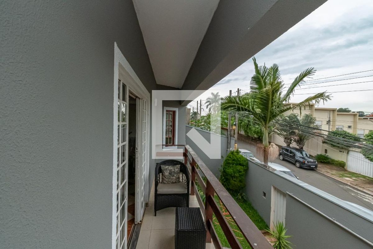 Casa à Venda - Vila Brandina, 4 Quartos,  115 m2 em , Campinas - sp | SoloBR