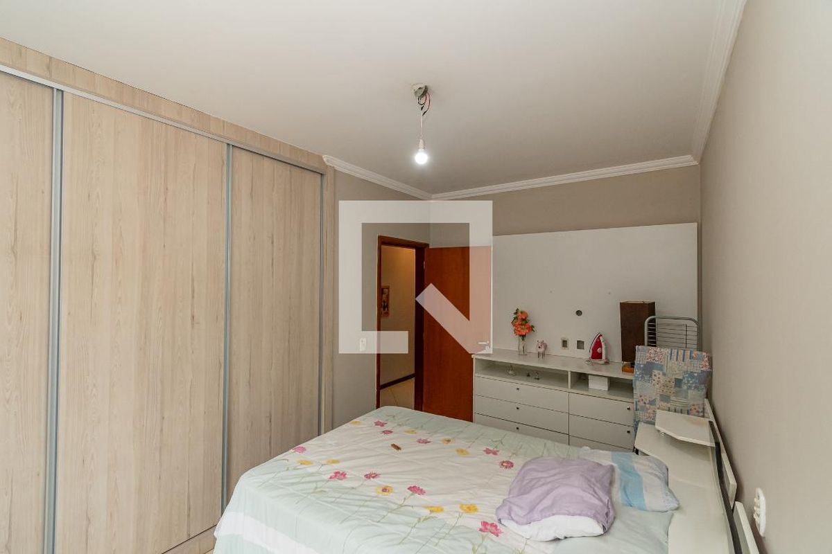 Casa à Venda - Vila Brandina, 4 Quartos,  115 m2 em , Campinas - sp | SoloBR