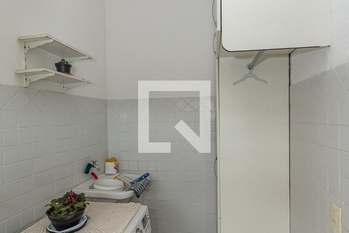 Casa à Venda - Vila Brandina, 4 Quartos,  115 m2 em , Campinas - sp | SoloBR