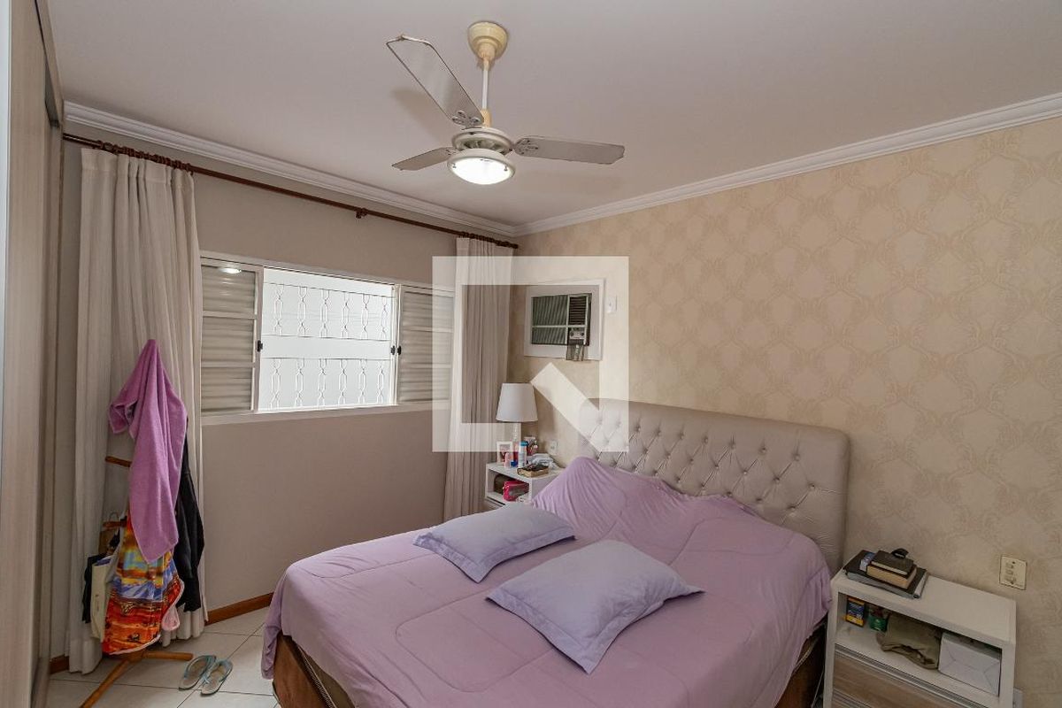 Casa à Venda - Vila Brandina, 4 Quartos,  115 m2 em , Campinas - sp | SoloBR