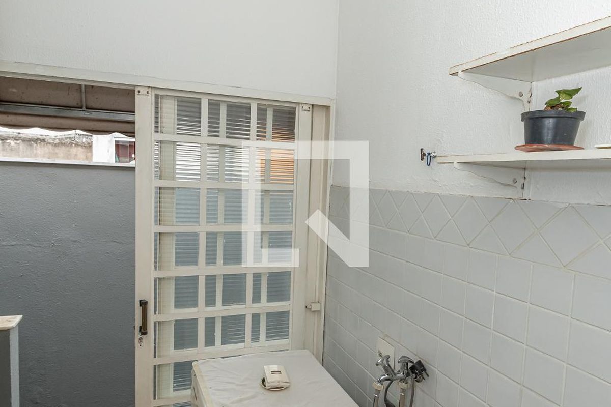 Casa à Venda - Vila Brandina, 4 Quartos,  115 m2 em , Campinas - sp | SoloBR