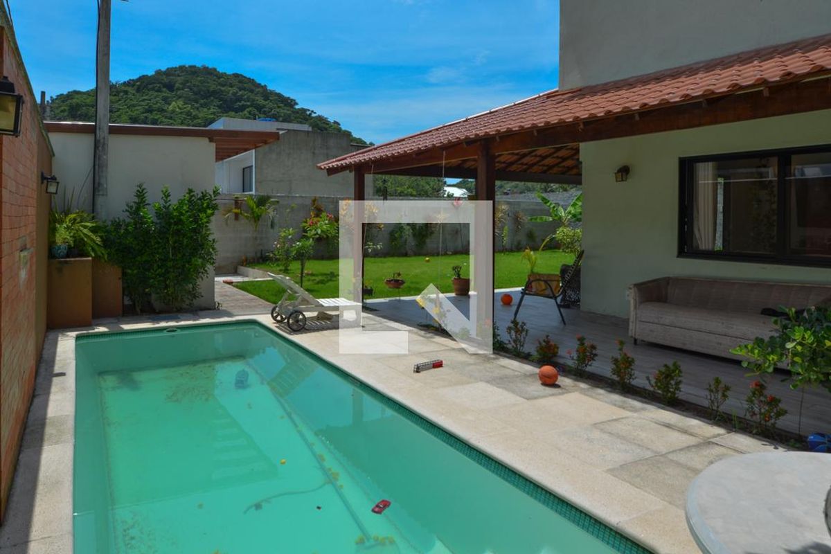 Casa, 5 quartos, 300 m² - Foto 184