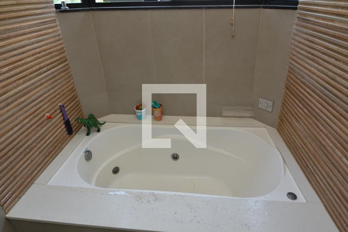Casa, 5 quartos, 300 m² - Foto 68