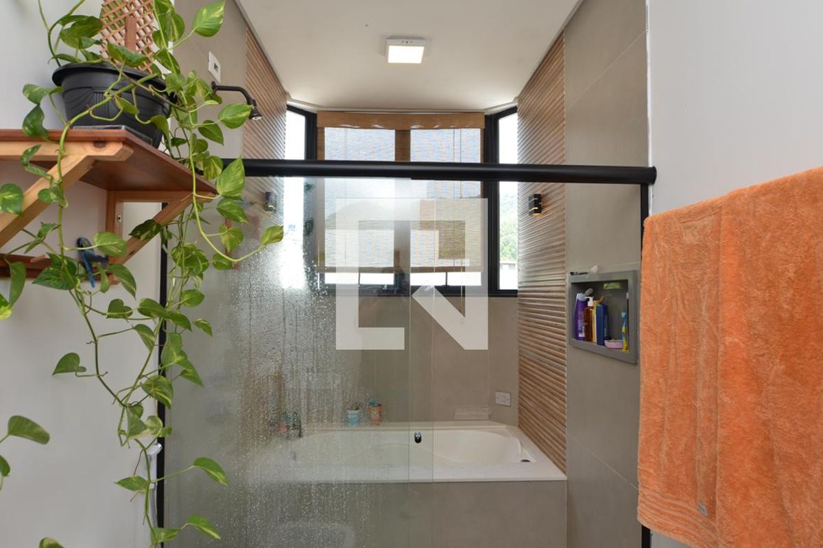 Casa, 5 quartos, 300 m² - Foto 64