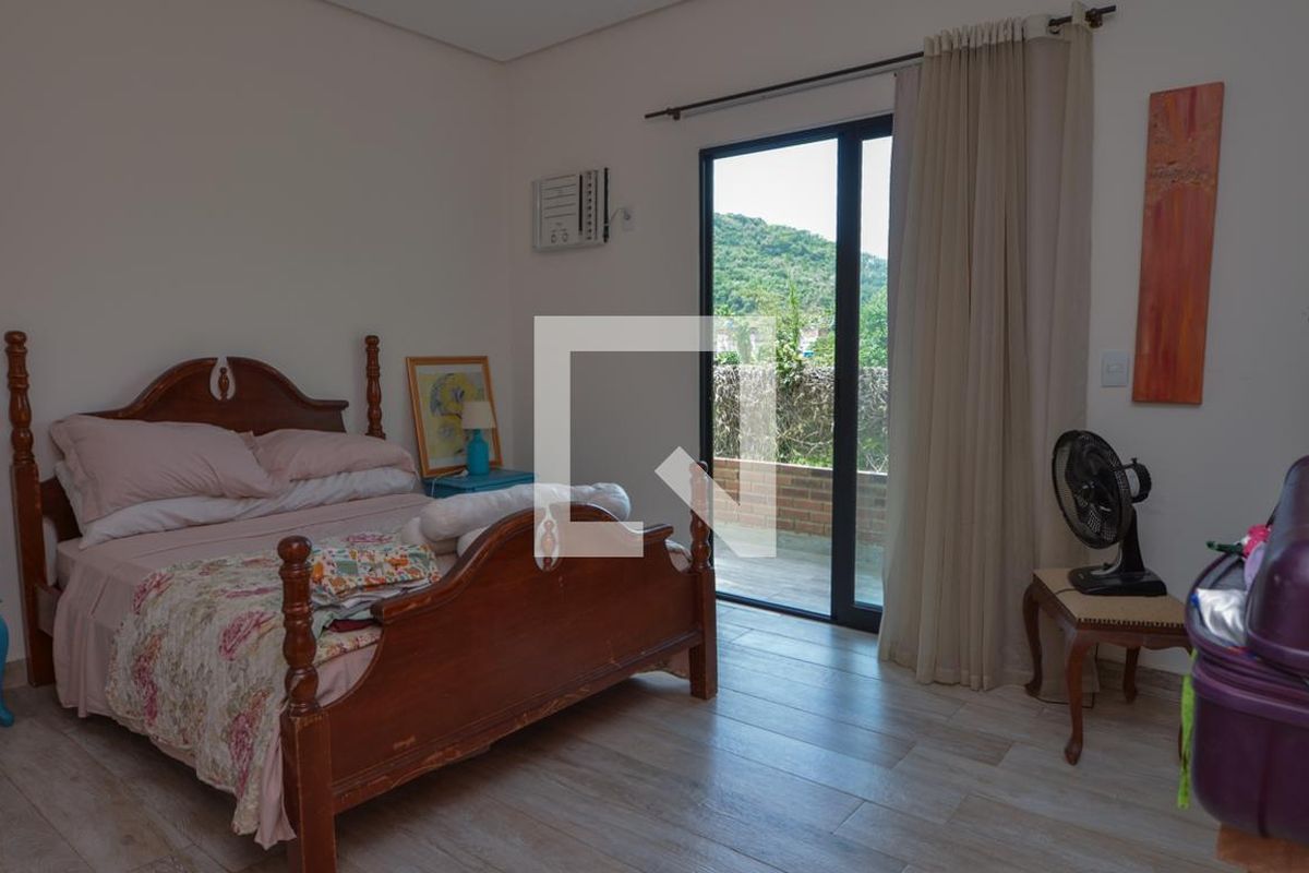 Casa, 5 quartos, 300 m² - Foto 78