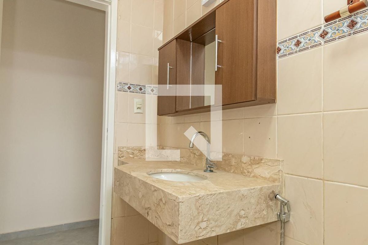 Casa à Venda - Jardim Flamboyant, 3 Quartos,  230 m2 em , Campinas - sp | SoloBR