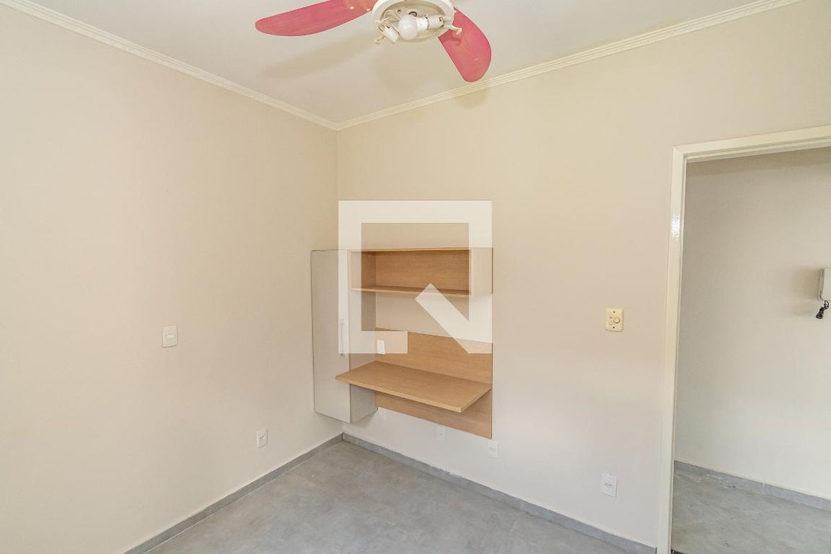 Casa à Venda - Jardim Flamboyant, 3 Quartos,  230 m2 em , Campinas - sp | SoloBR