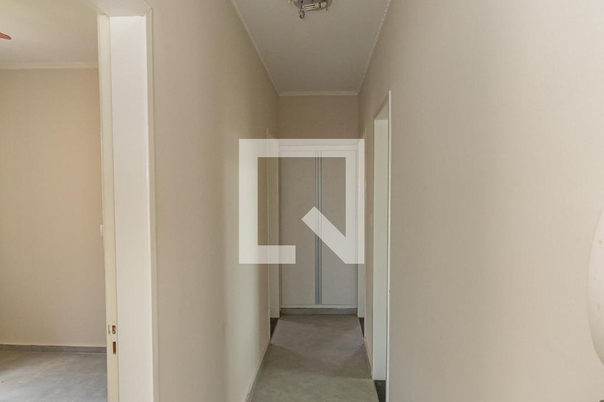 Casa à Venda - Jardim Flamboyant, 3 Quartos,  230 m2 em , Campinas - sp | SoloBR