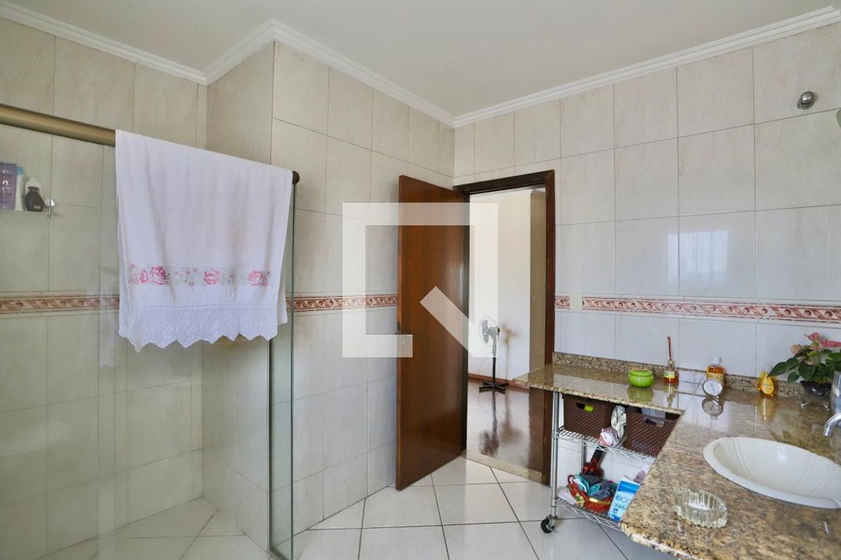 Casa, 6 quartos, 300 m² - Foto 34