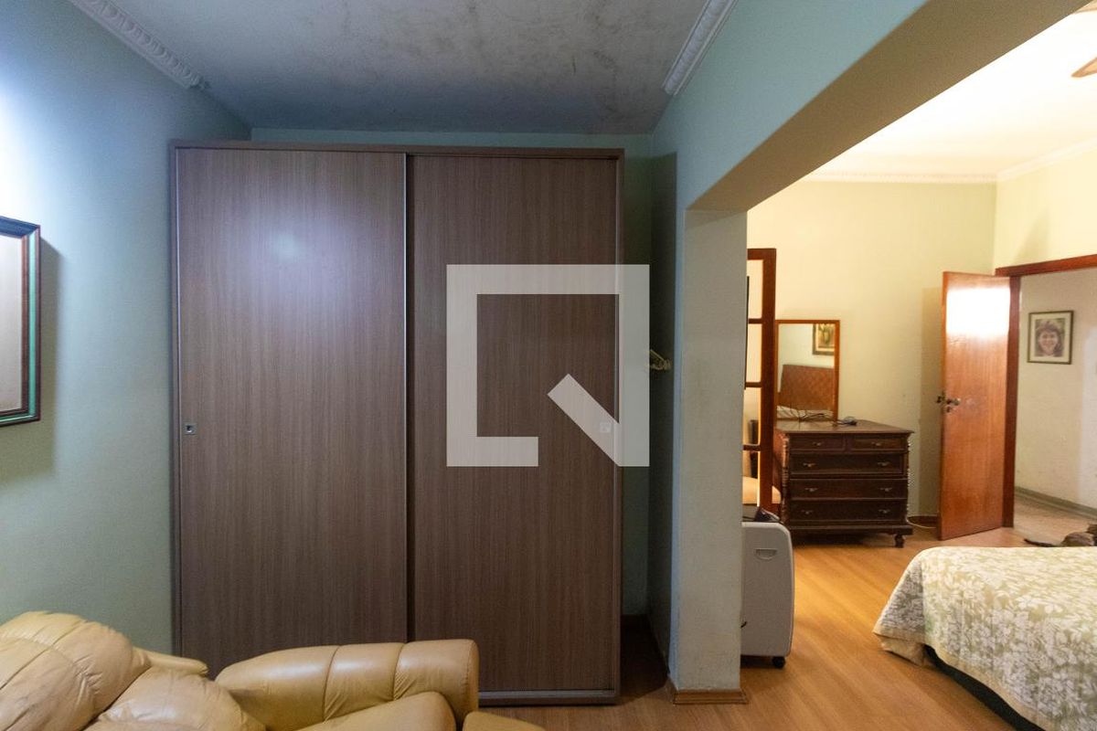 Casa à Venda - Cambuí, 4 Quartos,  340 m2 em , Campinas - sp | SoloBR