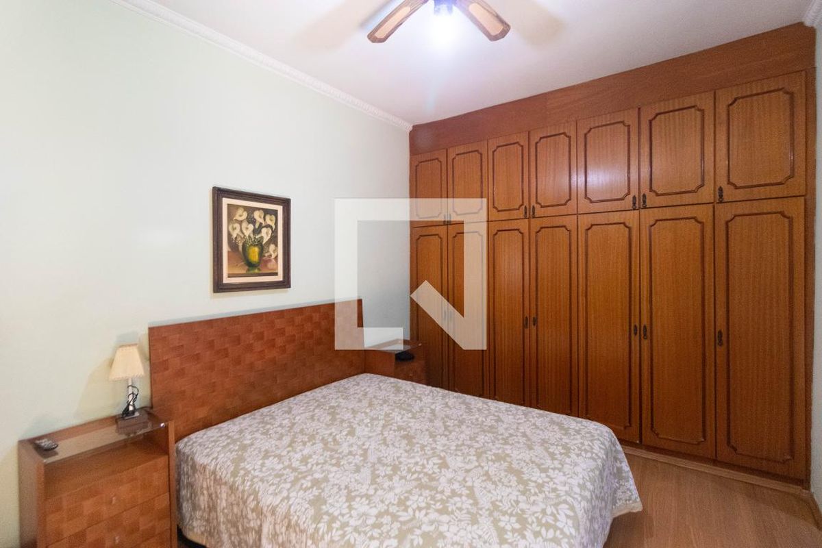 Casa à Venda - Cambuí, 4 Quartos,  340 m2 em , Campinas - sp | SoloBR