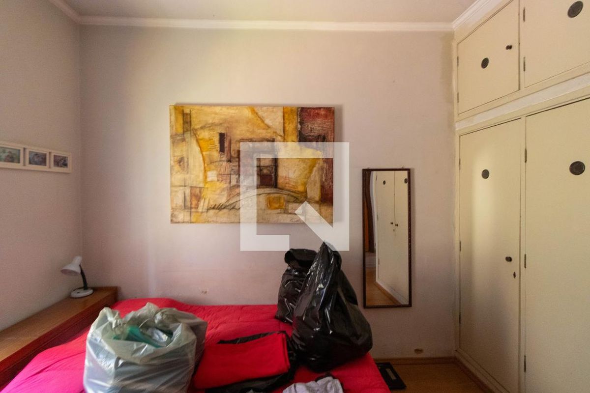 Casa à Venda - Cambuí, 4 Quartos,  340 m2 em , Campinas - sp | SoloBR