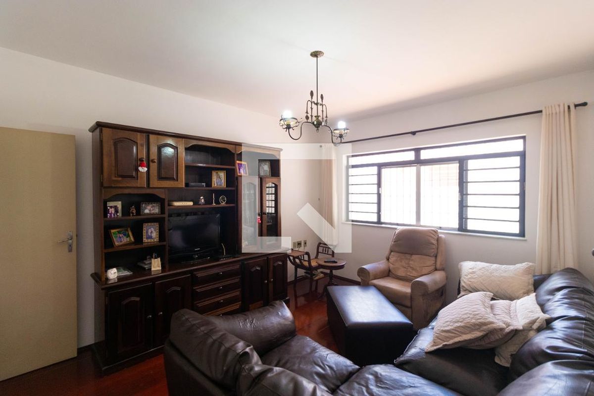 Casa à Venda - Jardim Flamboyant, 4 Quartos,  225 m2 em , Campinas - sp | SoloBR