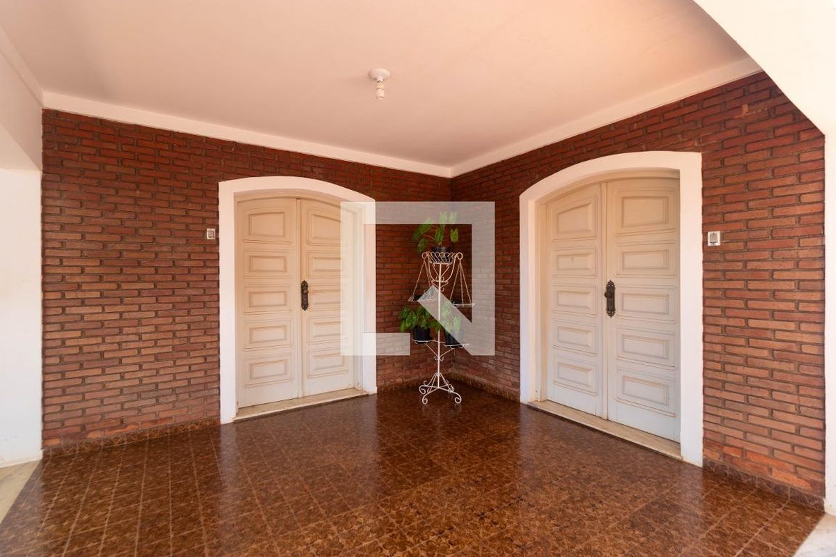 Casa à Venda - Jardim Flamboyant, 4 Quartos,  225 m2 em , Campinas - sp | SoloBR