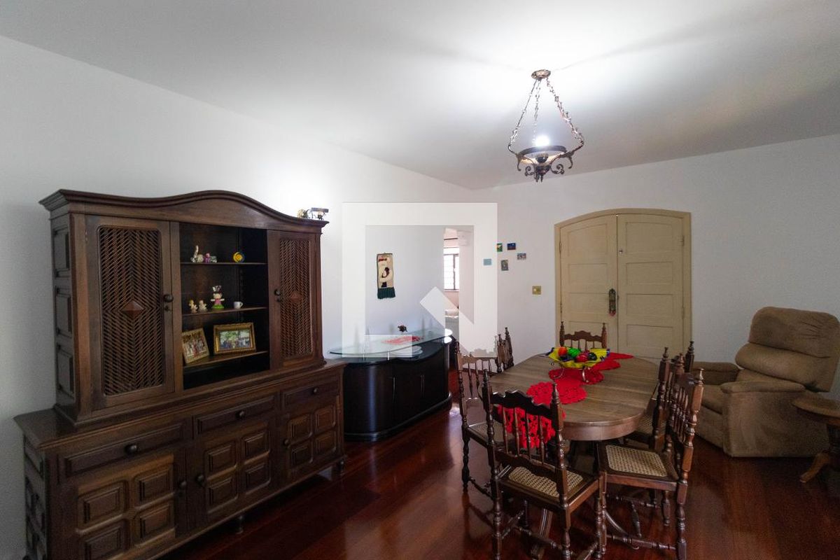 Casa à Venda - Jardim Flamboyant, 4 Quartos,  225 m2 em , Campinas - sp | SoloBR