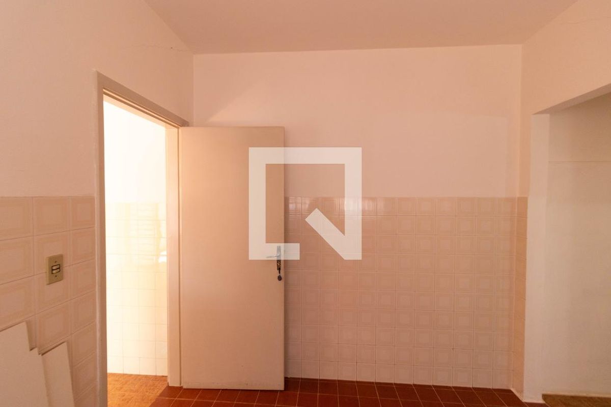 Casa à Venda - Jardim Flamboyant, 4 Quartos,  225 m2 em , Campinas - sp | SoloBR