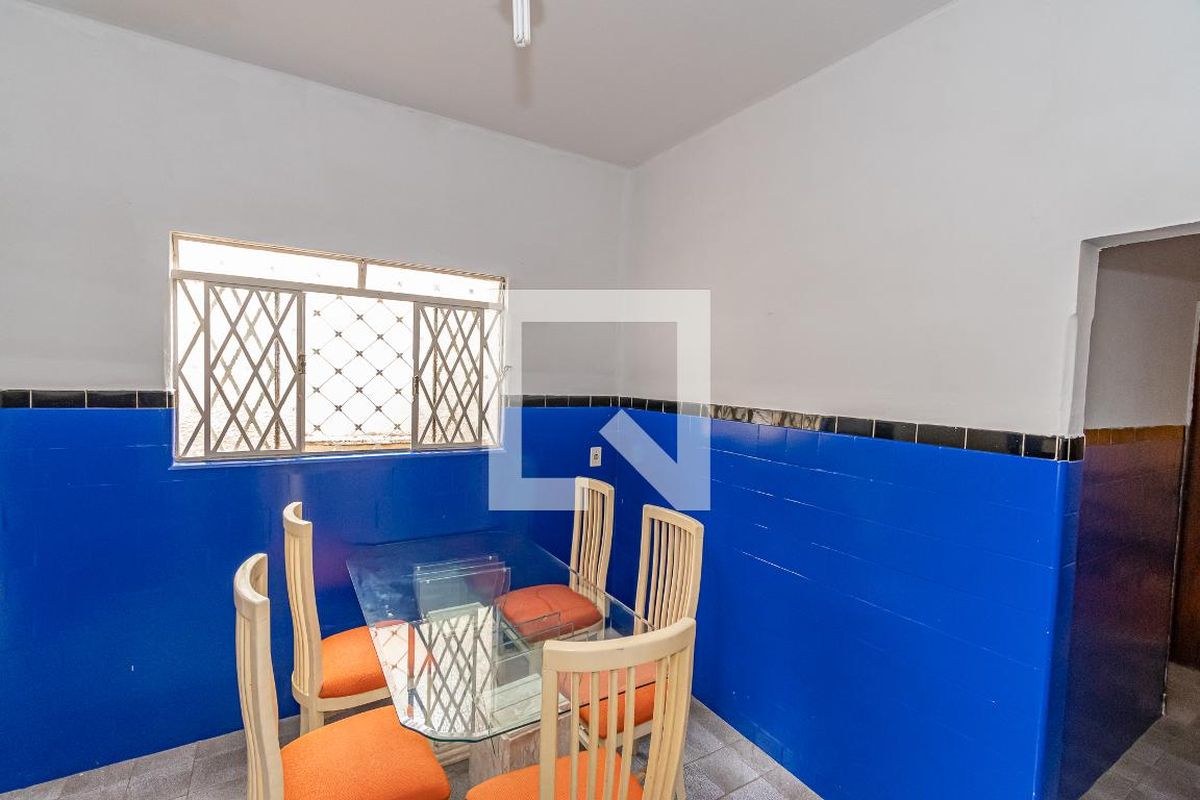 Casa à Venda - Taquaral, 2 Quartos,  180 m2 em , Campinas - sp | SoloBR