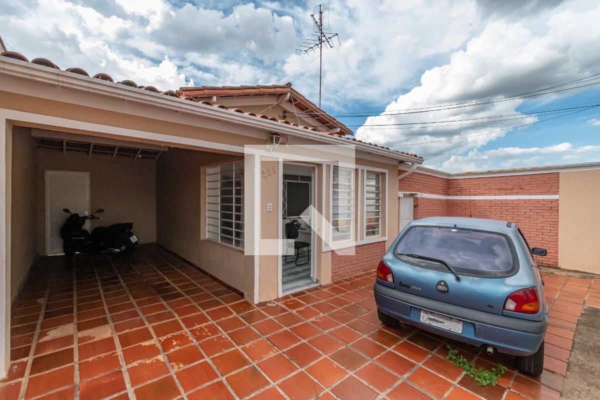 Casa à Venda - Taquaral, 2 Quartos,  180 m2 em , Campinas - sp | SoloBR