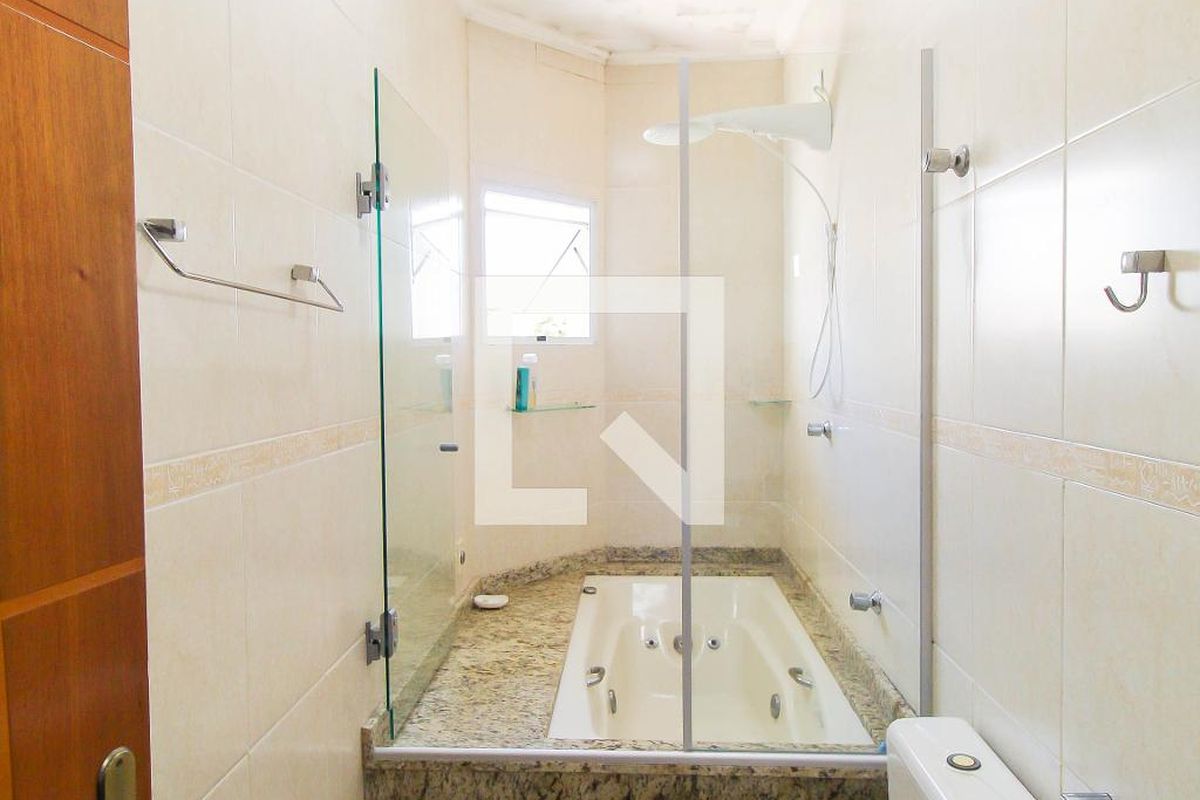 Casa, 3 quartos, 210 m² - Foto 38