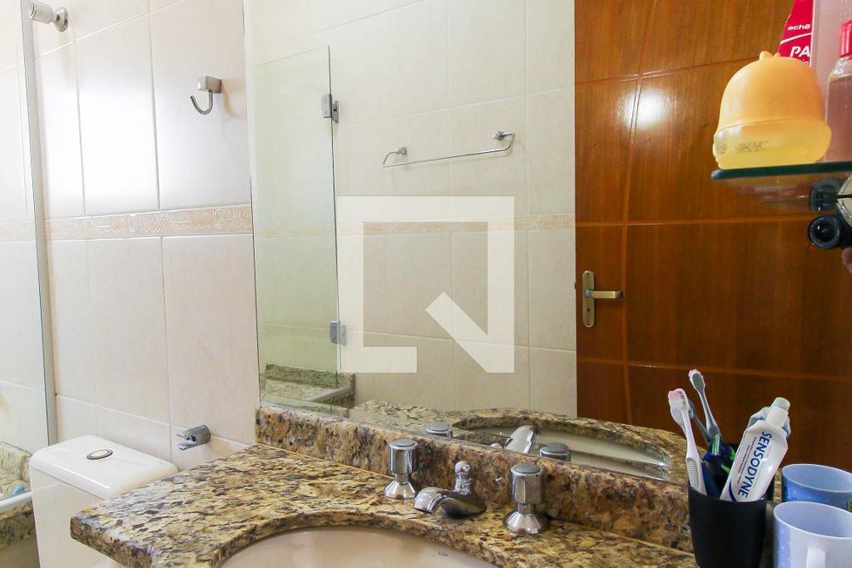 Casa, 3 quartos, 210 m² - Foto 40