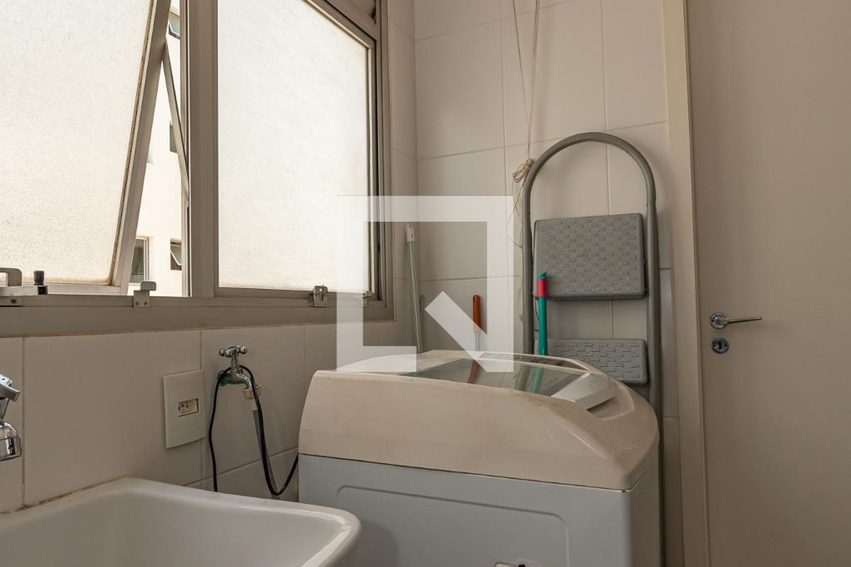 Apartamento à Venda - Cambuí, 2 Quartos,  85 m2 em , Campinas - sp | SoloBR
