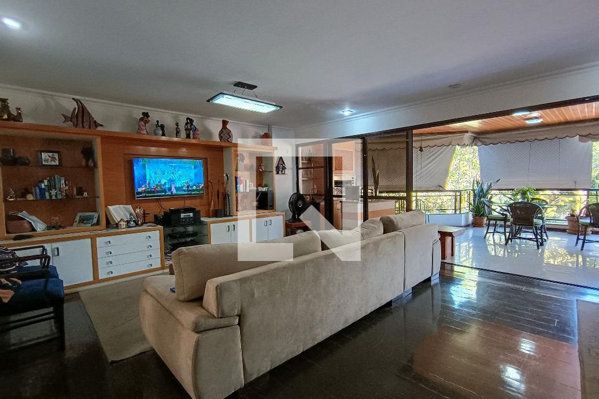 Apartamento, 3 quartos, 190 m² - Foto 2