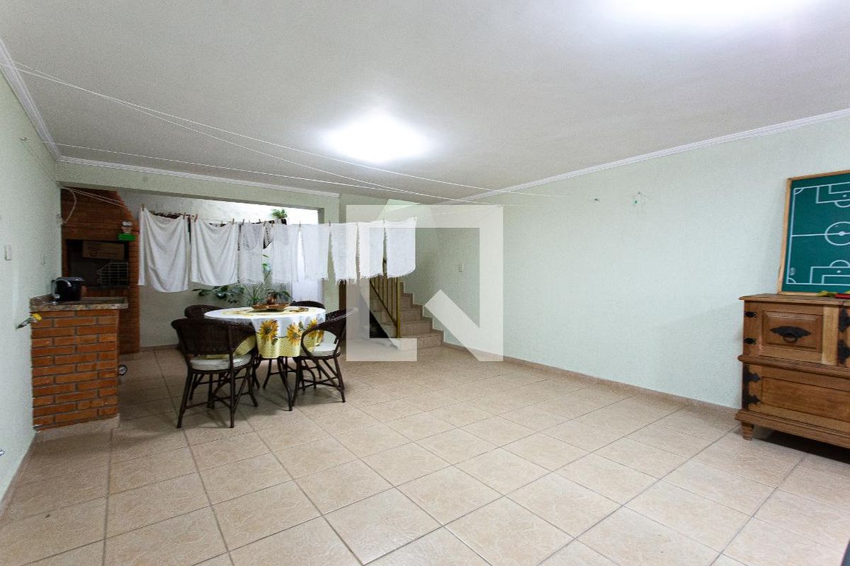 Casa, 3 quartos, 219 m² - Foto 102