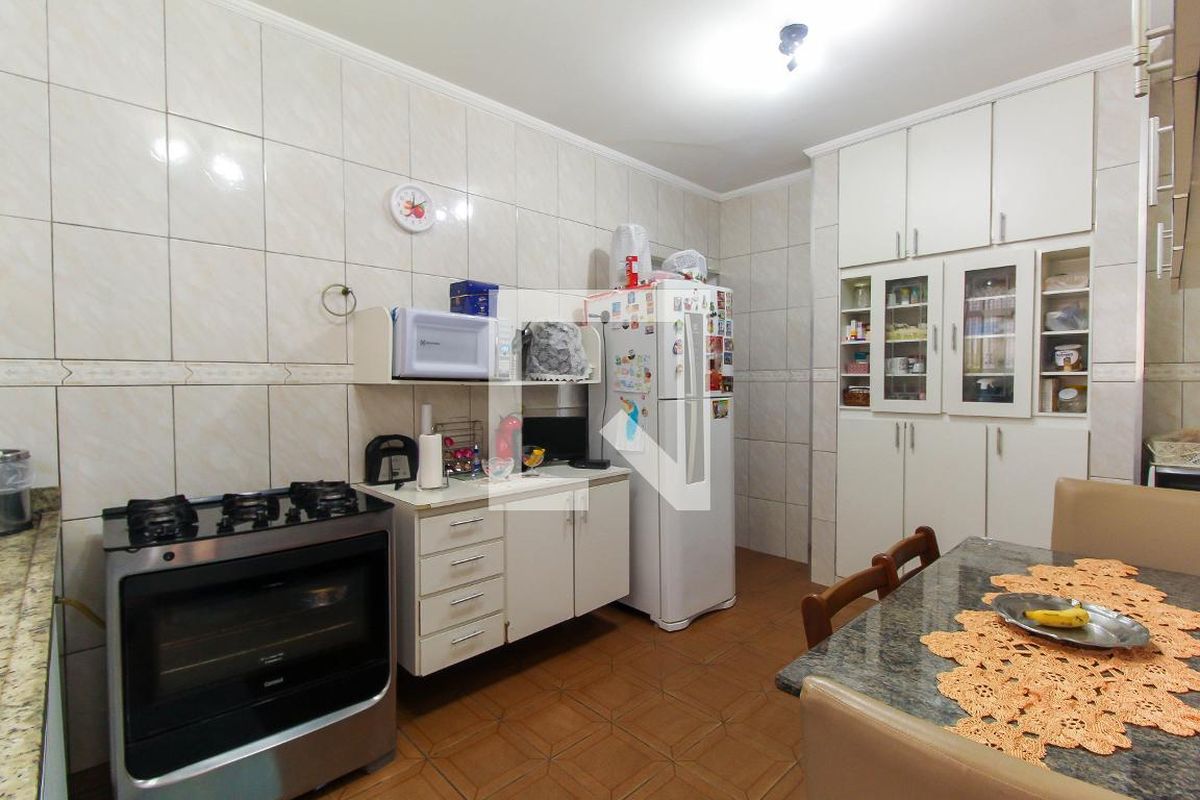 Casa, 3 quartos, 231 m² - Foto 48