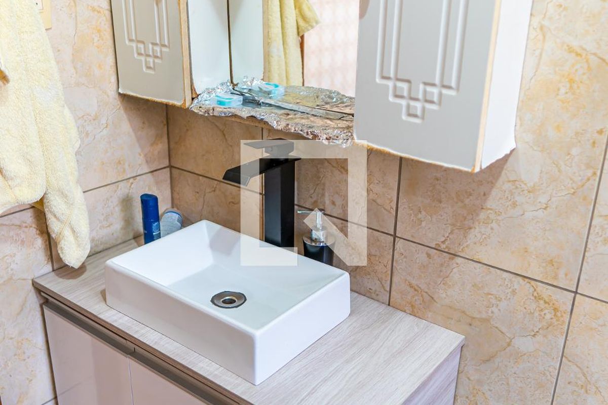 Casa à Venda - Jardim do Lago, 4 Quartos,  232 m2 em , Campinas - sp | SoloBR