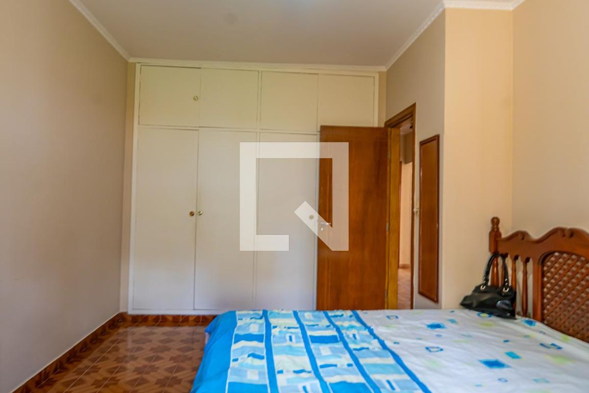 Casa à Venda - Jardim do Lago, 4 Quartos,  232 m2 em , Campinas - sp | SoloBR