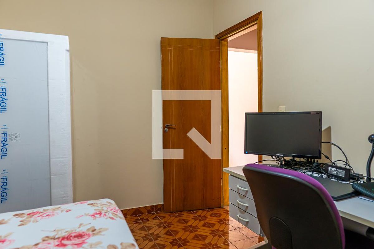 Casa à Venda - Jardim do Lago, 4 Quartos,  232 m2 em , Campinas - sp | SoloBR