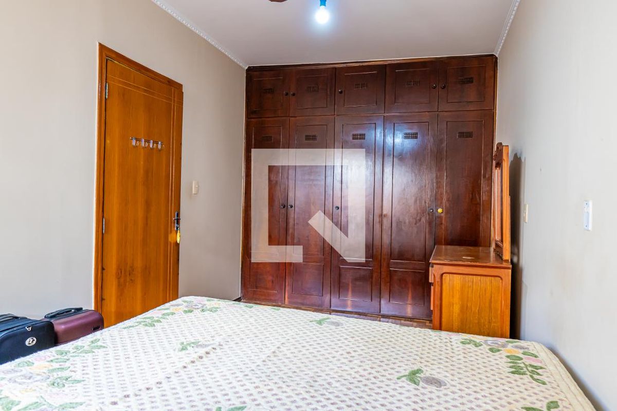 Casa à Venda - Jardim do Lago, 4 Quartos,  232 m2 em , Campinas - sp | SoloBR