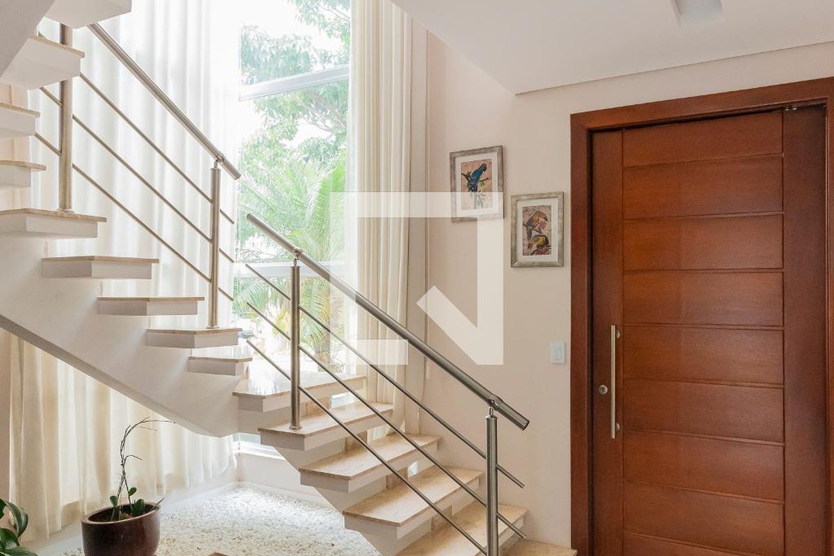 Casa à Venda - Swiss Park, 3 Quartos,  296 m2 em , Campinas - sp | SoloBR