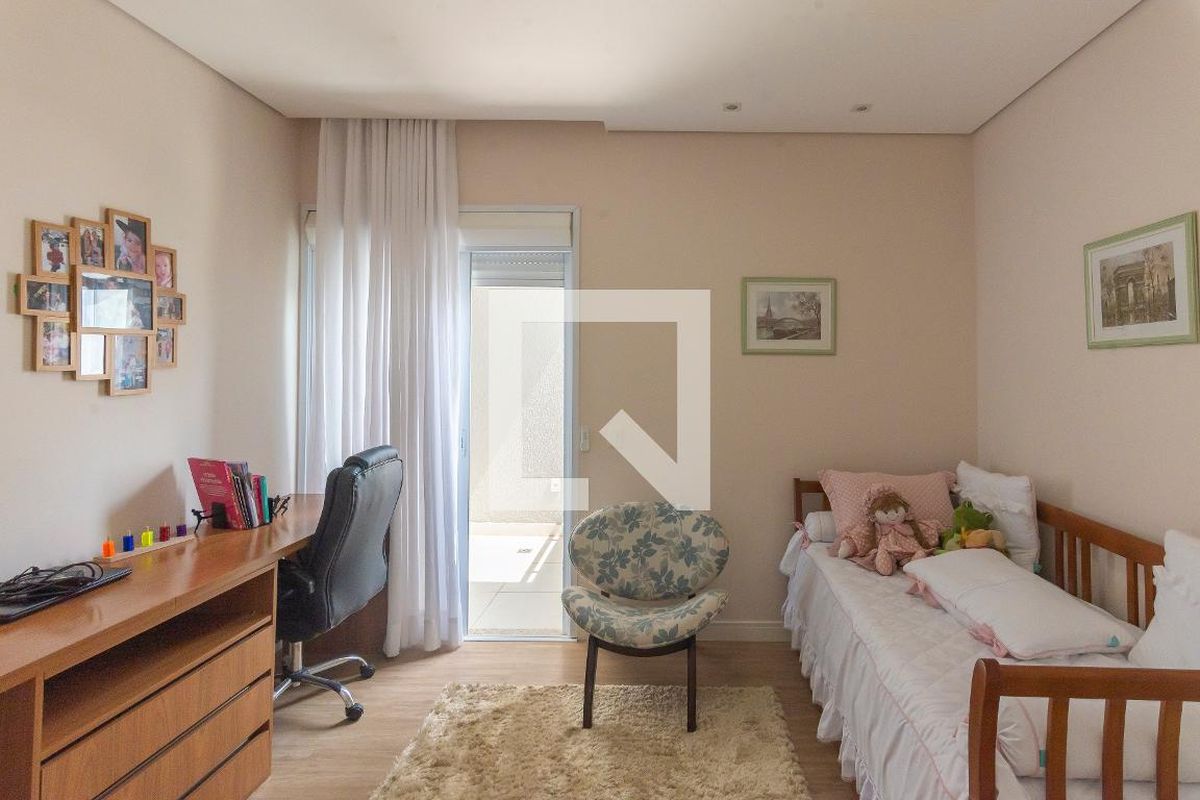Casa à Venda - Swiss Park, 3 Quartos,  296 m2 em , Campinas - sp | SoloBR