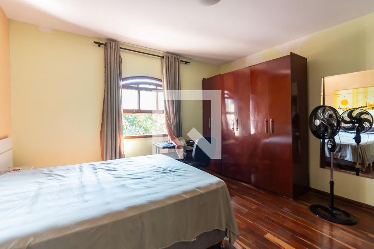 Casa, 5 quartos, 310 m² - Foto 42