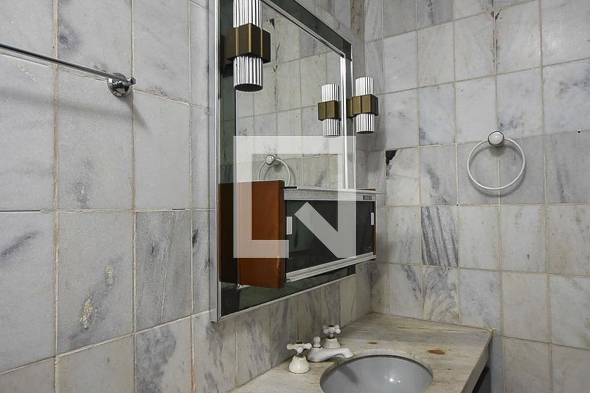Casa, 4 quartos, 229 m² - Foto 44