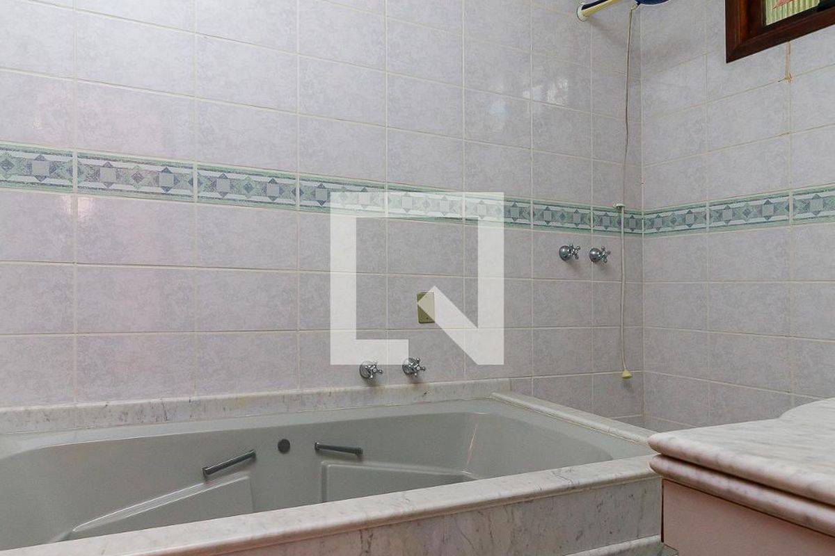 Casa, 6 quartos, 300 m² - Foto 18