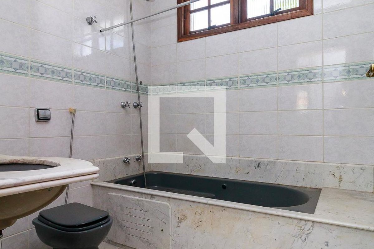 Casa, 6 quartos, 300 m² - Foto 36