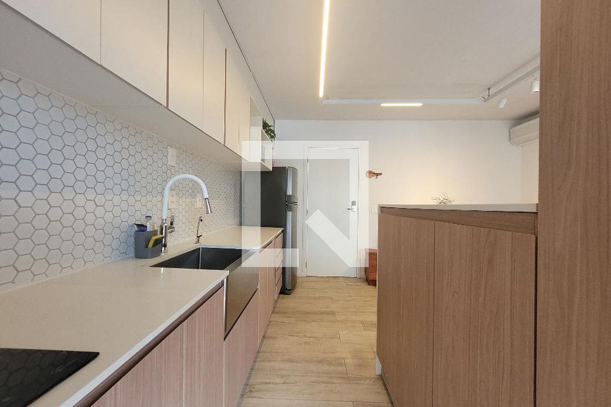 Apartamento à Venda - Cambuí, 1 Quarto,  40 m2 em , Campinas - sp | SoloBR