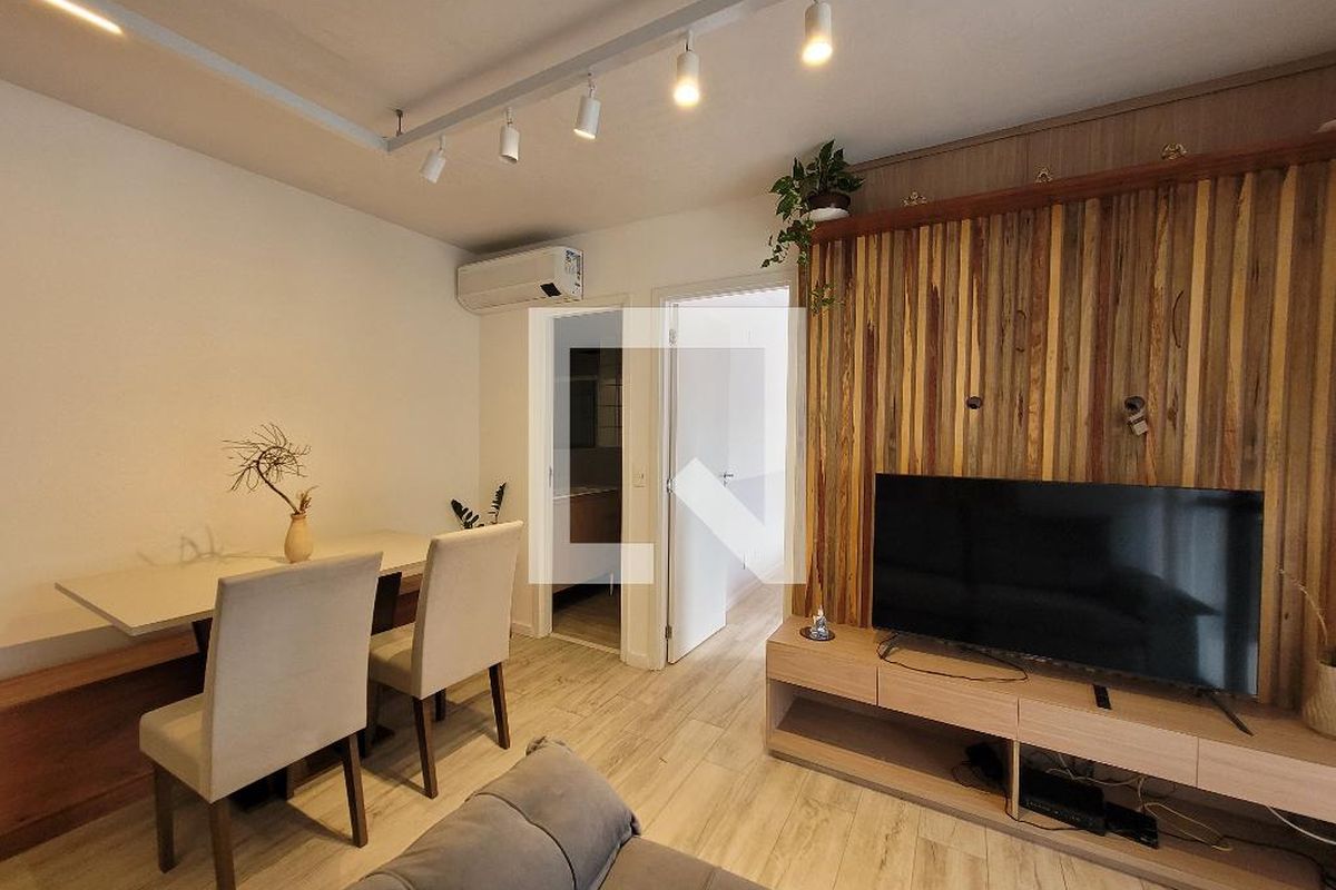 Apartamento à Venda - Cambuí, 1 Quarto,  40 m2 em , Campinas - sp | SoloBR