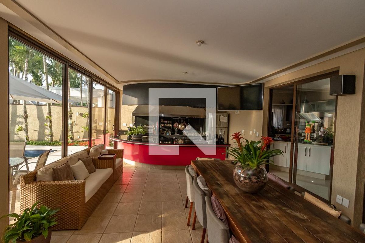 Casa à Venda - Lot. Alphaville Campinas , 4 Quartos,  520 m2 em , Campinas - sp | SoloBR