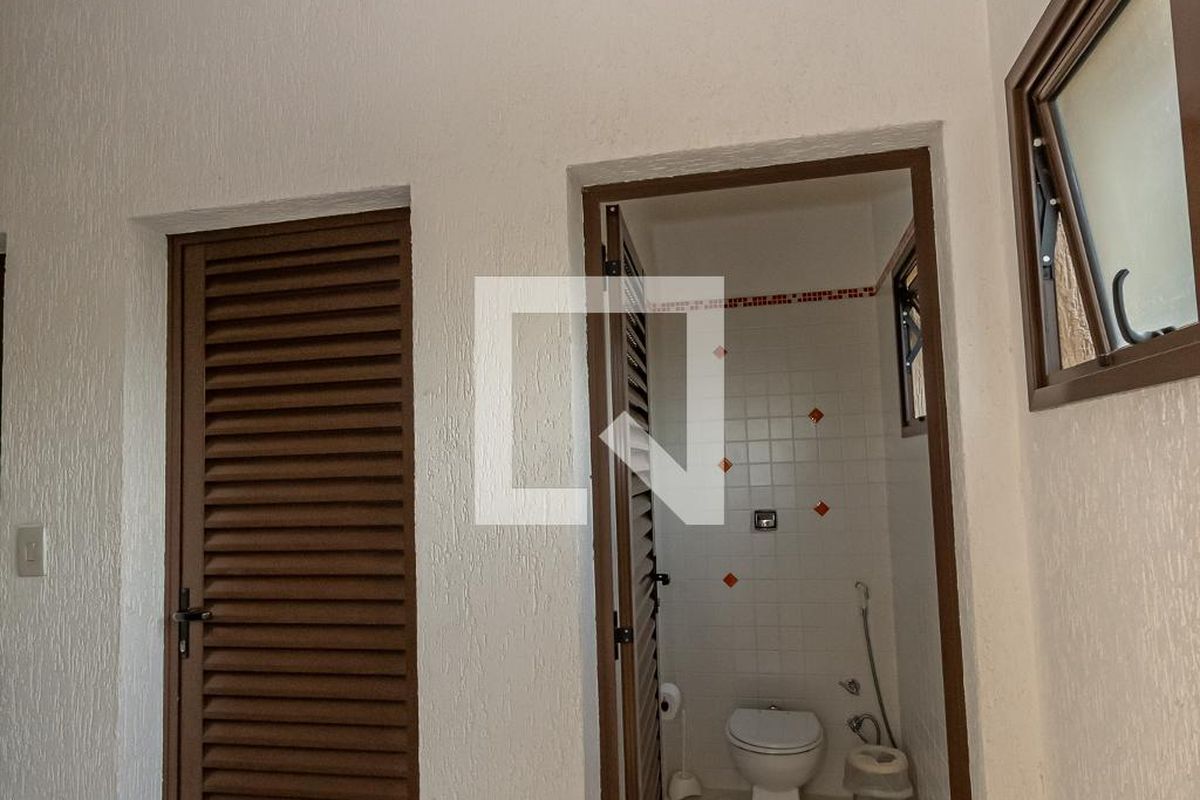 Casa à Venda - Lot. Alphaville Campinas , 4 Quartos,  520 m2 em , Campinas - sp | SoloBR