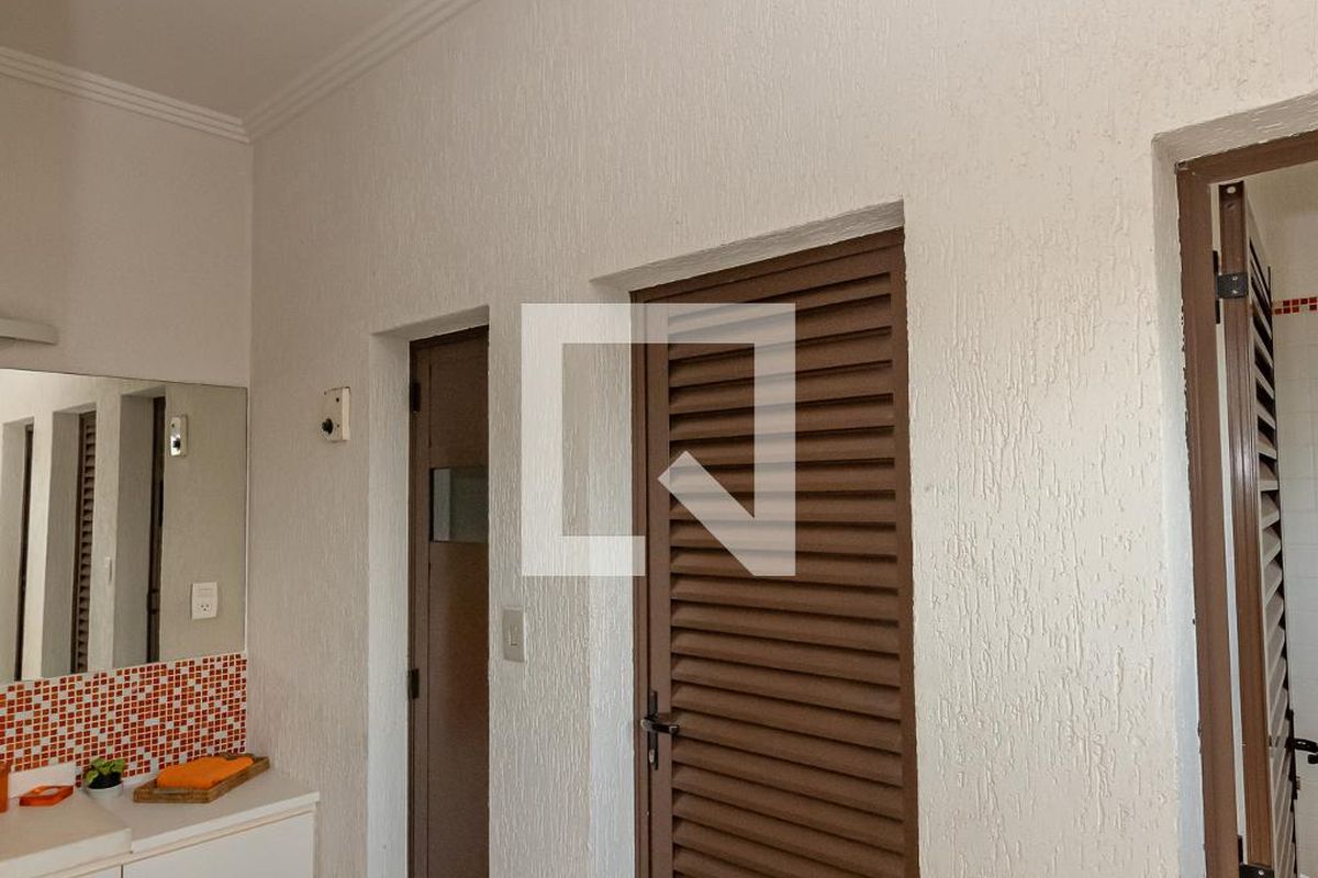 Casa à Venda - Lot. Alphaville Campinas , 4 Quartos,  520 m2 em , Campinas - sp | SoloBR