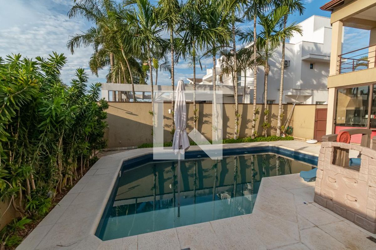 Casa à Venda - Lot. Alphaville Campinas , 4 Quartos,  520 m2 em , Campinas - sp | SoloBR