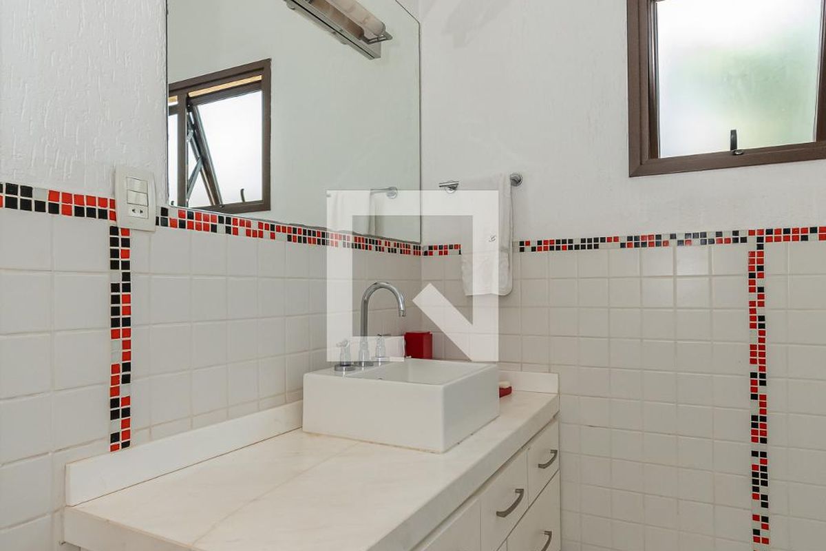 Casa à Venda - Lot. Alphaville Campinas , 4 Quartos,  520 m2 em , Campinas - sp | SoloBR